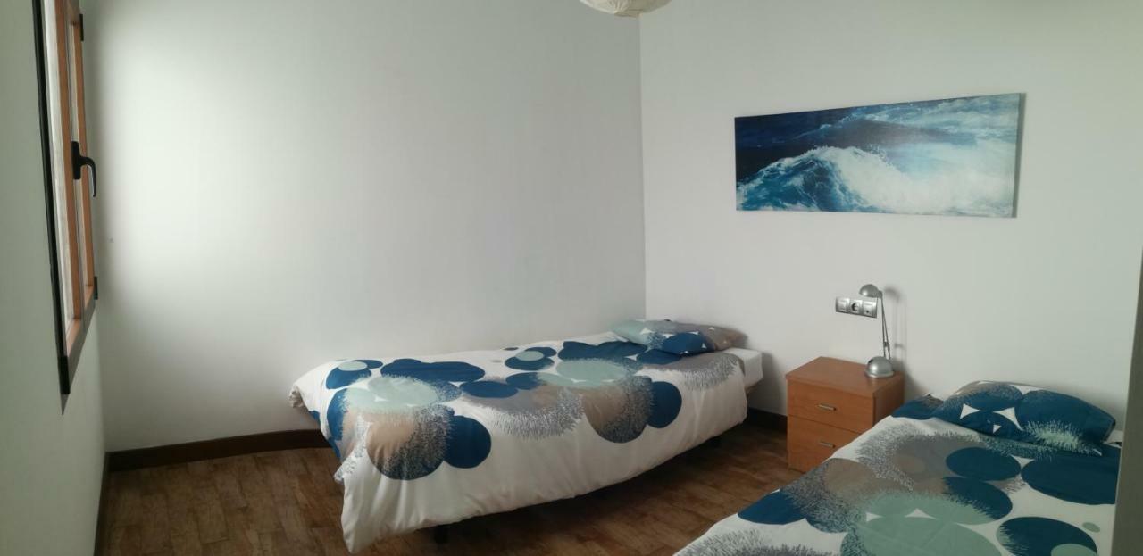 Surfhouse Hostel Famara Caleta De Famara Экстерьер фото